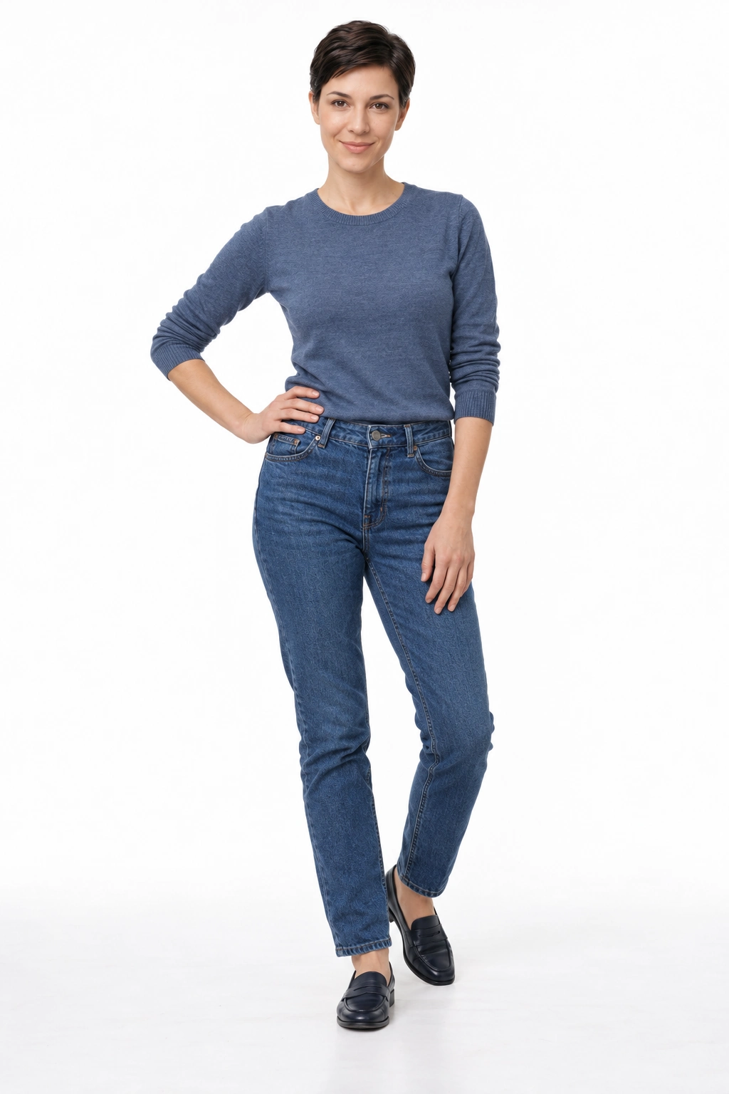 Olivia · Silhueta, modelo virtual da DELFI em estúdio com fundo branco