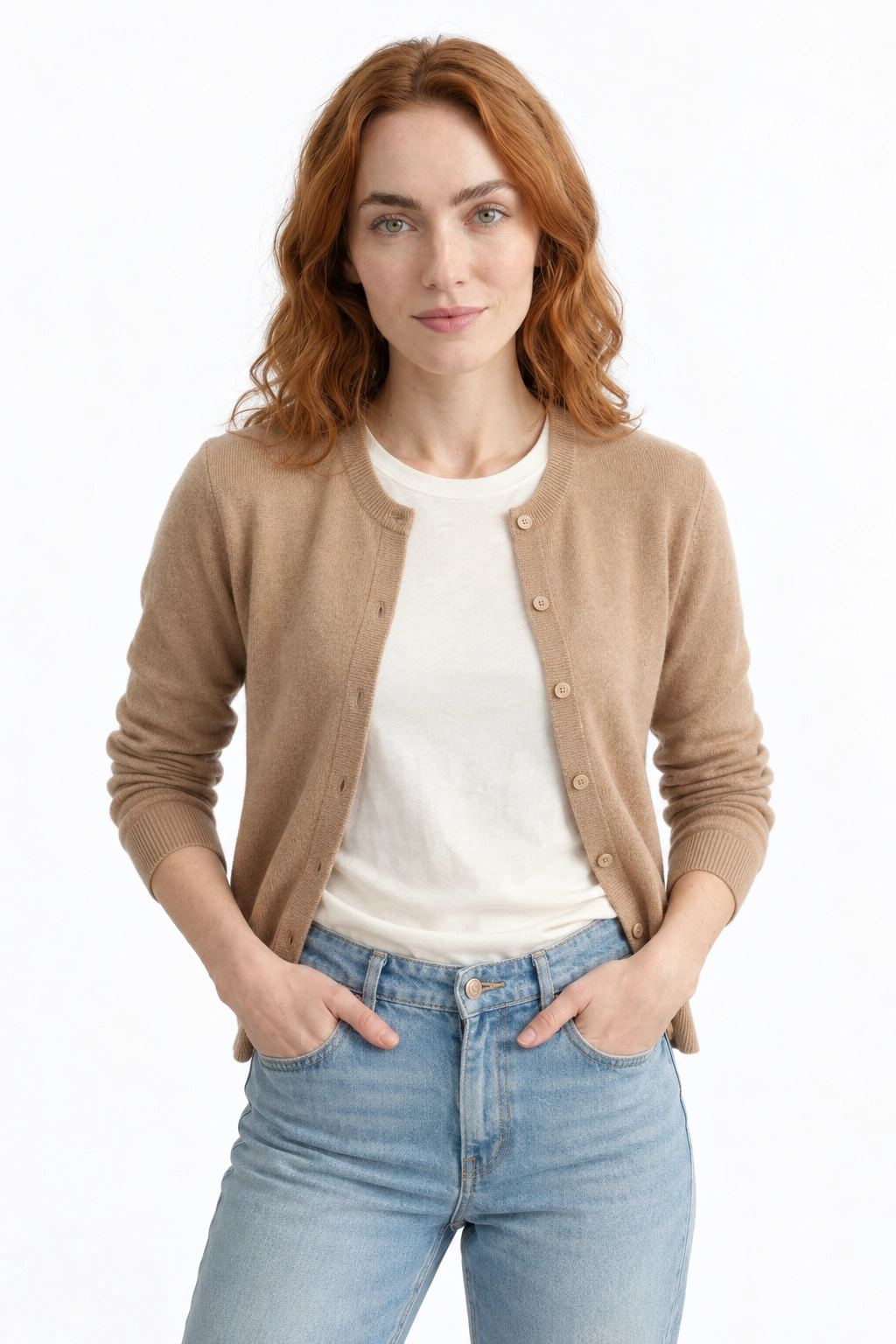 Emma · Presença, modelo virtual da DELFI em estúdio com fundo branco