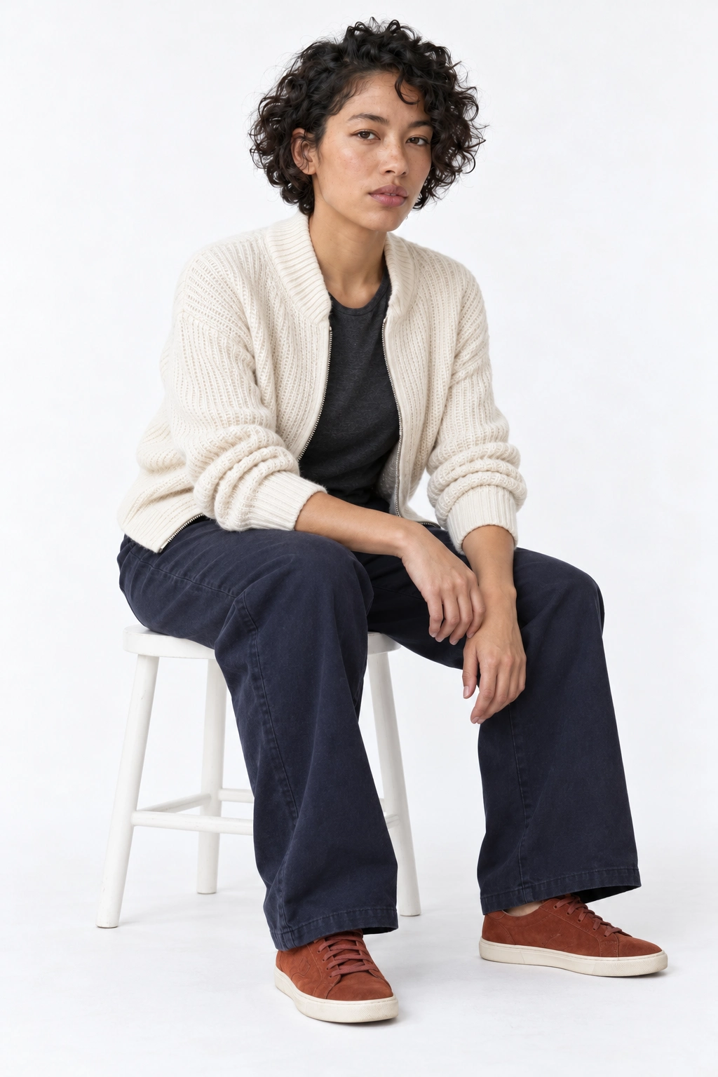 Salma · Atitude, modelo virtual da DELFI em estúdio com fundo branco