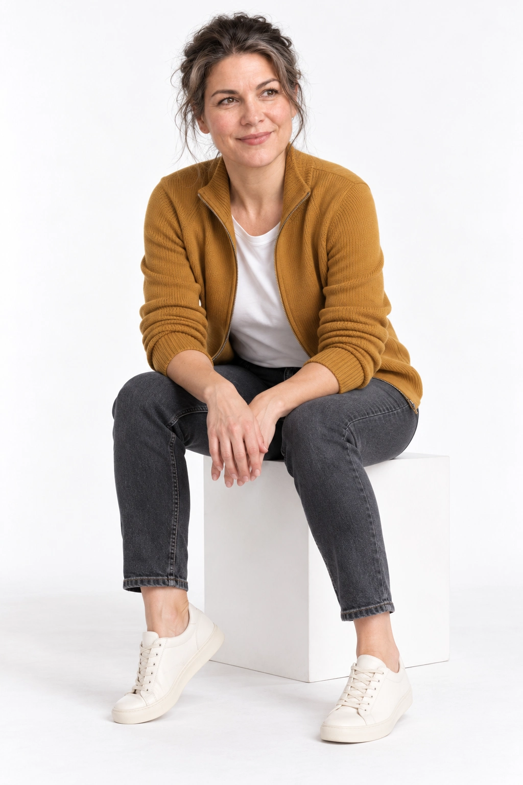 Lara · Presença, modelo virtual da DELFI em estúdio com fundo branco