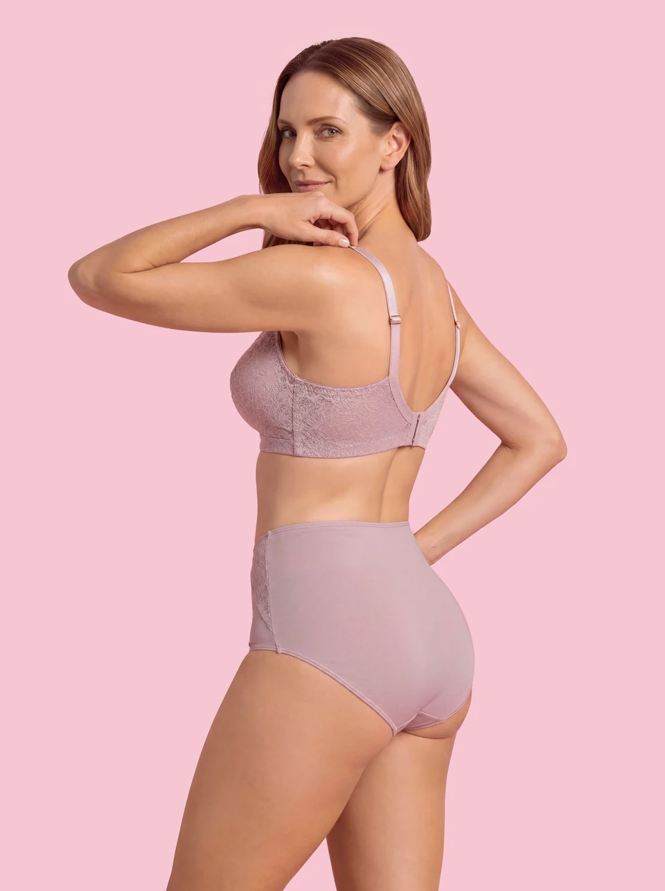 Leonisa — Mauve set · back view